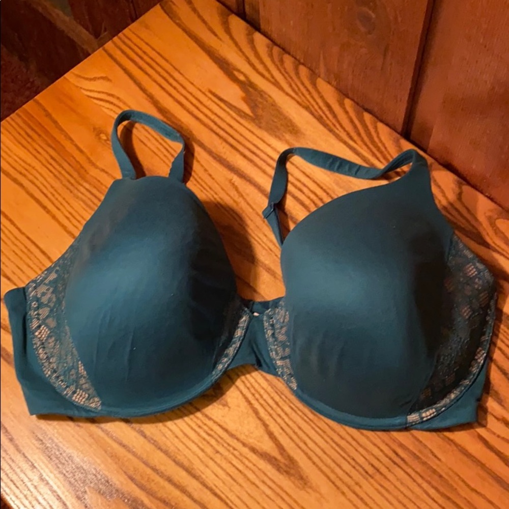 Victoria’s Secret Emerald Bra